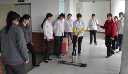 信誠家政 專業(yè)家政服務，打造舒適居家生活